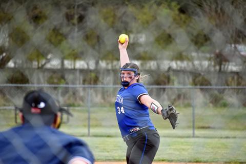 Noah Shatzer/sports@cherokeescout.com Murphy senior Annie Kate Dalton rounds second base after her three-run homer extended the Lady Bulldogs’ lead over Robbinsville to 10-4 at the top of the fifth.
