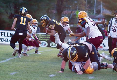 Dana Anderson/Contributing Photographer Murphy’s running game was hard at work in the trenches, with lineman pancakes being handed out like it was breakfast on display Friday night.