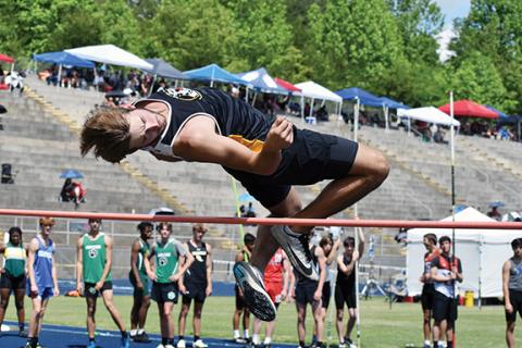 Photos by Justin Fitzgerald/sports@cherokeescout.com Murphy’s Hunter Laney took first place in the boys high jump during the West Regional championships Saturday.