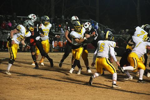 Justin Fitzgerald/sports@cherokeescout.com Murphy’s Ty Laney (34) returned to the field in November, just 60 days after breaking his leg.