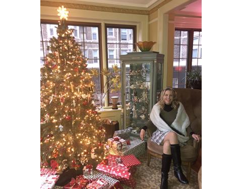 Abigail Blythe Batton luxuriates in a 1920s apartment in Detroit.