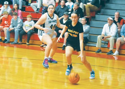 Justin Fitzgerald/sports@cherokeescout.com Murphy’s Lailee Holloway goes to the basket during the Lady Bulldogs’ 76-69 loss to Robbinsville on Feb. 14.