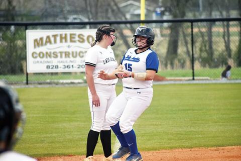 Photos by Justin Fitzgerald/sports@cherokeescout.com Hiwassee Dam’s Payton McNabb has helped the Lady Eagles to a 5-0 start in Smoky Mountain Conference play.