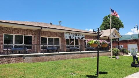 Nicole Wright/Staff Correspondent The Andrews Public Library, like the rest of the Nantahala Regional Library system, has added the N.C. Cardinal system to expand its offerings.