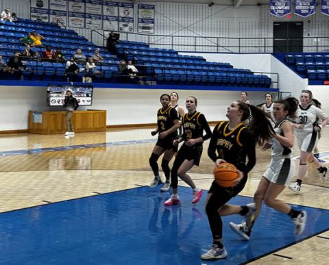 J.R. Carroll/Staff Correspondent Murphy’s Saige Kent prepares to take a shot against Cherokee on Friday night.