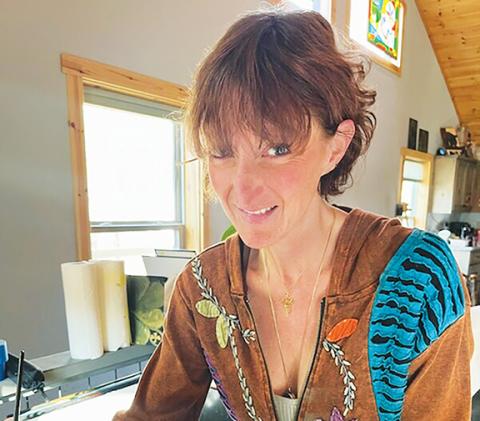 Sammi Crow of Bellview is an artist. She not only likes painting, but sees it as a form of therapy. Back issues prevent the local resident from doing many things that she would otherwise enjoy. 