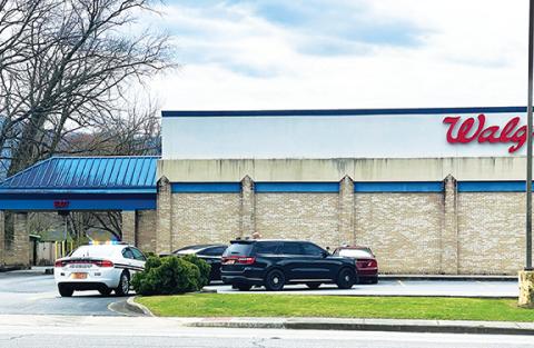 Photos by Randy Foster/editor@cherokeescout.com Andrews police, with backup from the Cherokee County Sheriff’s Office, question a motorist following a traffic stop off of Main Street on March 17.