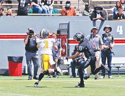 David Guffey/Contributing Photographer Peyton McCracken, Offensive MVP, catches a pass in the state championship game.