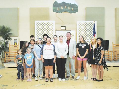 Anngee Quinones-Belian/Staff Correspondent  The Unaka Community Club hosted a gathering of youth involved in the Mayor’s Rising Stars program on Oct. 6. The meeting was intended for the students to brainstorm ideas for volunteering in local communities which in turn will provide them with a sense of involvement and accomplishment. 
