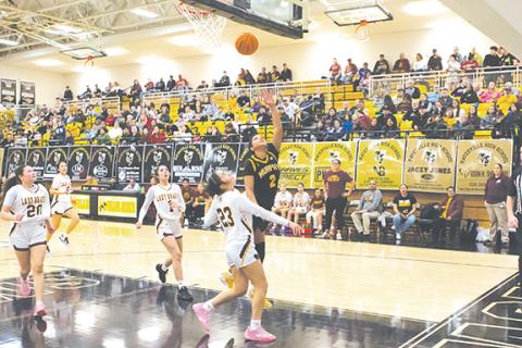 Cannon Crompton/sports@cherokeescout.com Murphy’s Ilie Smith goes up for a layup through traffic during the Lady Bulldogs’ game against Cherokee on Feb. 18. 