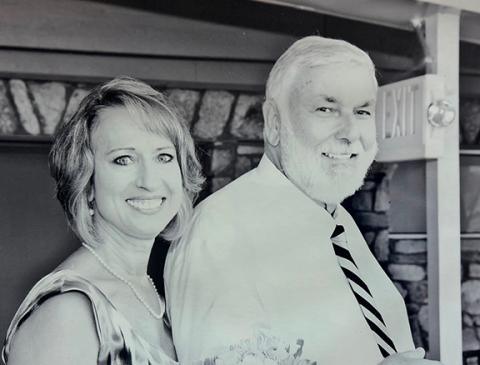Dana Jones married the love of his life, Laurie Chappell, on March 18, 2006.