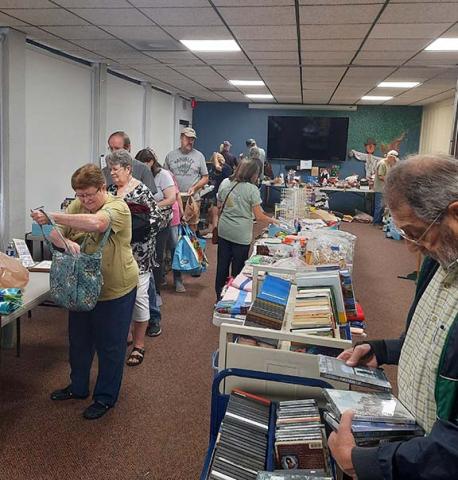 Anngee Quinones-Belian/Staff Correspondent  Many folks came out to the Murphy Public Library on Aug. 8, for a fundraising Trash to Treasure sale that offered great prices and left attendees extra happy with their newly found finds. 