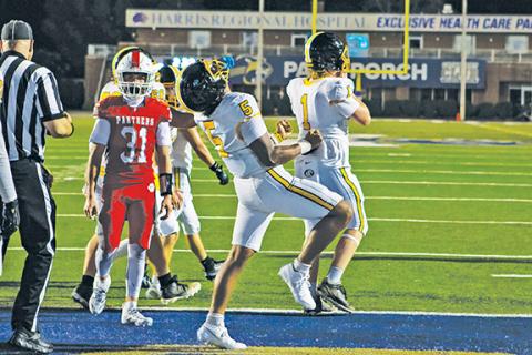 Cannon Crompton/sports@cherokeescout.com Bulldogs running back Cameron Clem celebrates after scoring a touchdown against Franklin on Friday night. 