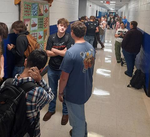 Anngee Quinones-Belian/Staff Correspondent Students flood the hallways at Hiwassee Dam High School, which received a B grade, on the morning of Aug. 25 for the first day of the 2025-26 school year. 