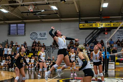 Cannon Crompton/sports@cherokeescout.com The Lady Bulldogs’ Jenna Cook goes up for a kill against Franklin on Sept. 22. 