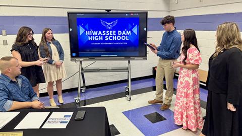 Photos by Randy Foster/editor@cherokeescout.com Student leaders from Hiwassee Dam and Tri-County Early College high school gave presentations about their activities to the Cherokee County Board of Education on Thursday. Left: From Hiwassee Dam (from left) are Abby Lee, Josey Ware, Brock Hyde, Kaitlyn Oleske and Avery McNabb. Right: From Tri-County Early College (from left) are Victoria Higdon-Jimenez, Jasmine Tran, Jennifer Ramirez-Jaime, Eli Setless and Fern Crayton. Student leadership from other Cherokee 