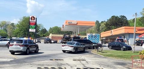 Law enforcement converges at the intersection of U.S. 19/129 and U.S. 64/74 in response to a shooting Saturday in Ranger. Shelley Dietrich/Contributing Photographer
