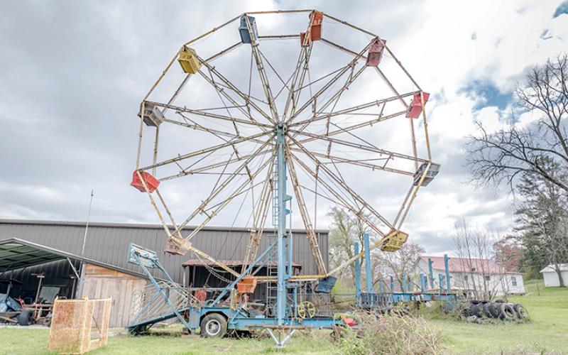 Not too many people can say they have a Ferris wheel in their yard, but Merlin Ramsey isn’t your usual person. Murphy Mayor Rick Ramsey called his cousin his “hero.” Photo by Sam Jokich