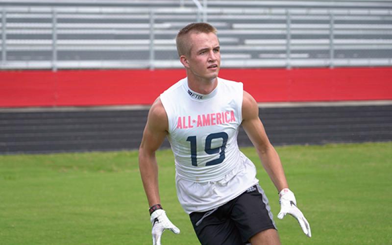 Holloway recently attended the Under Armour Elite Upperclassmen Showcase in Johns Creek, Ga., where he participated in wide receiver position drills. Photo by Nelson Hill.