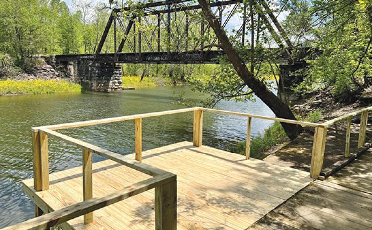 Kephart Construction Co. has completed improvements to the Murphy River Walk.