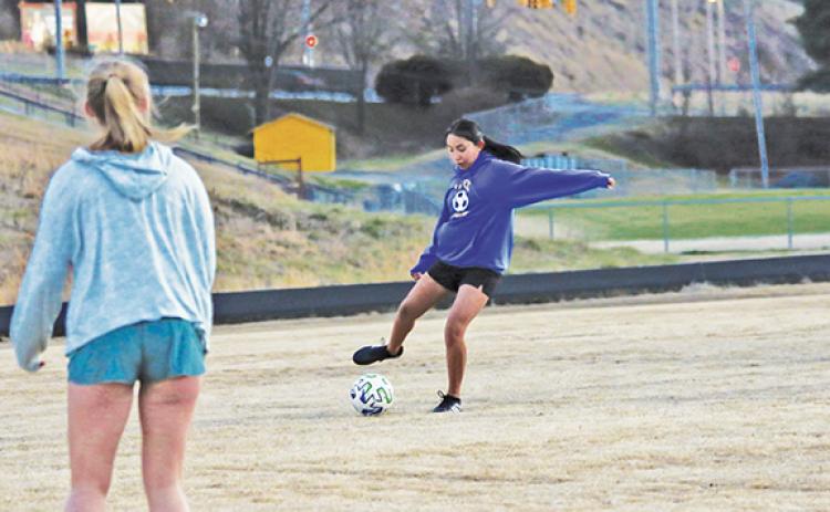 Cannon Crompton/sports@cherokeescout.com Tri-County’s Allison Hernandez runs with the ball during practice last week.
